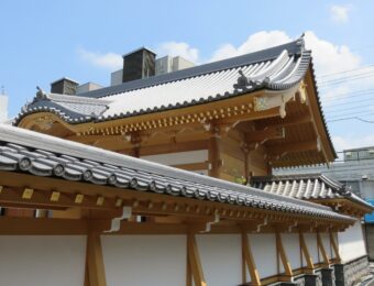 東光寺山門